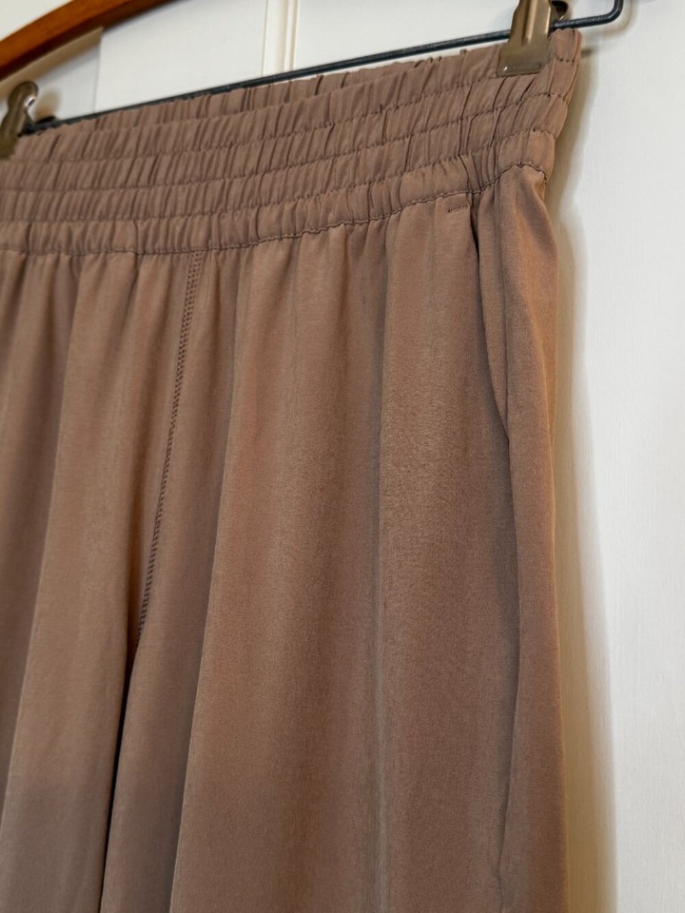 Vuori Womens Villa Wide Leg Pants Sorrel Brown Lightweight Stretch Size XS - Picture 8 of 16